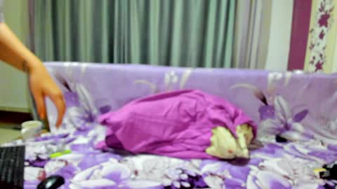 dayana online show from December 5, 2024, 4:53 am