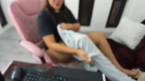 dayana online show from October 5, 2025, 3:38 am