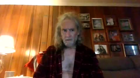 dyankee68 online show from November 16, 2025, 12:11 pm