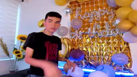 Dylan online show from September 26, 2025, 11:36 am