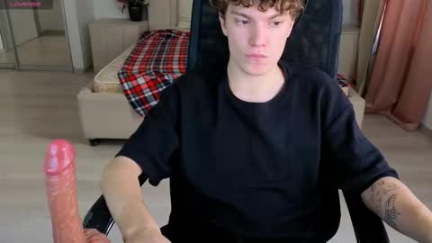 Snapshot of dylan__wilson chatting on September 11, 2025, 10:37 am Dylan online show from September 11, 2025, 10:37 am