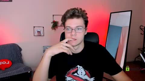 dylan_bold online show from September 28, 2025, 8:36 pm