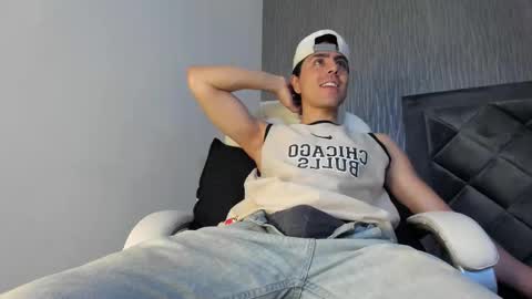 Dylan online show from October 3, 2025, 11:40 am