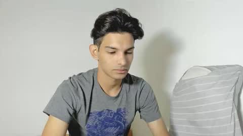 Snapshot of dylan_hoot chatting on September 16, 2025, 7:37 pm Dylan online show from September 16, 2025, 7:37 pm