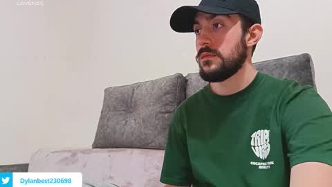 Dylan online show from December 5, 2025, 12:47 pm