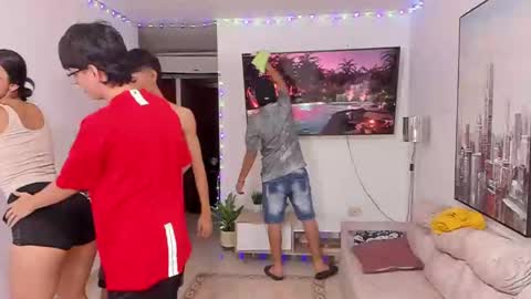 Mod Dylan Lilith Alan and  Drake online show from December 22, 2024, 5:42 pm