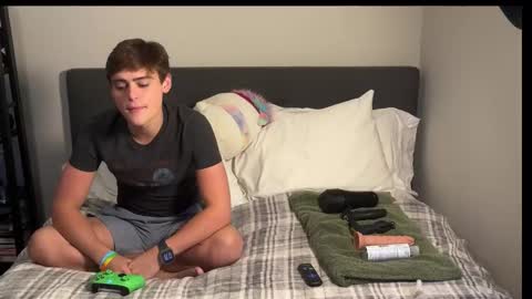 dylanfruits online show from October 23, 2025, 4:28 pm