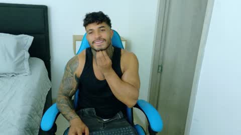 Snapshot of dylanrivera_ chatting on July 18, 2026, 12:15 am Dylan Rivera online show from July 18, 2026, 12:15 am