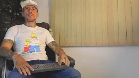 Snapshot of dylanstonne1 chatting on May 4, 2026, 3:13 am D Y L A N online show from May 4, 2026, 3:13 am