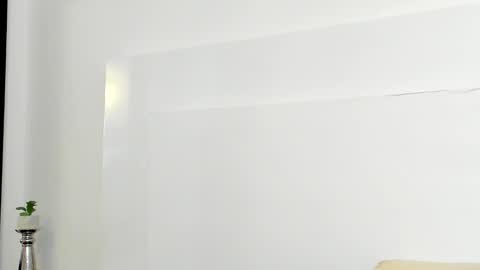 Dylan Taylor online show from January 28, 2025, 5:54 am