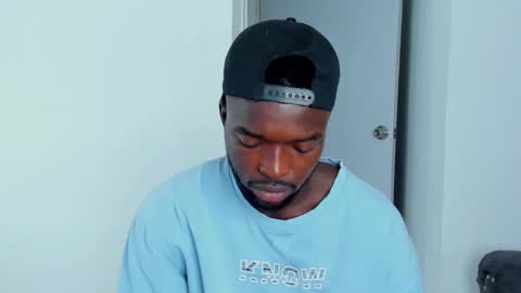 Dylan Taylor online show from October 30, 2025, 4:36 am