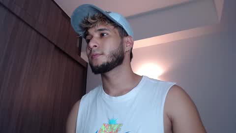 Snapshot of dylanxfun chatting on September 24, 2025, 8:34 pm dylanxfun online show from September 24, 2025, 8:34 pm