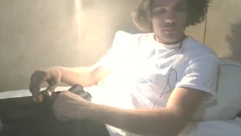 dylp400 online show from September 26, 2025, 9:52 pm