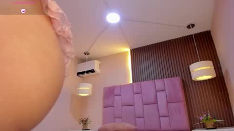 Juana online show from October 25, 2025, 2:24 pm