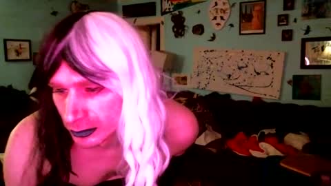 dzlngcharleen online show from January 12, 2025, 11:39 am