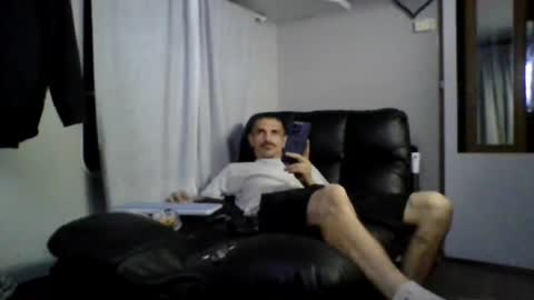 Snapshot of dzznutzz9 chatting on July 10, 2026, 8:07 am dzznutzz9 online show from July 10, 2026, 8:07 am