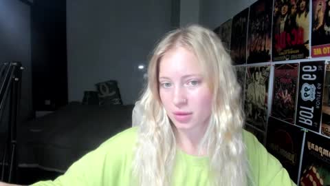 fansly - yourbestbaby online show from February 3, 2025, 5:07 am