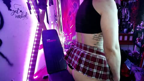 Snapshot of eandj8786 chatting on December 31, 2024, 9:39 pm Kryztal Klear Jaxx online show from December 31, 2024, 9:39 pm