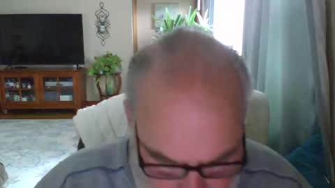 earl52 online show from March 31, 2026, 5:46 pm