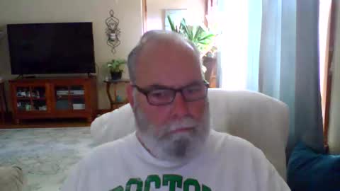 earl52 online show from June 9, 2026, 10:21 pm