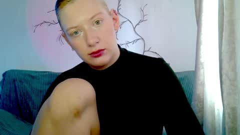 Lily online show from April 29, 2026, 7:23 am