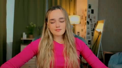 Snapshot of earthfantasyy chatting on July 15, 2026, 4:07 am Elizabeth online show from July 15, 2026, 4:07 am