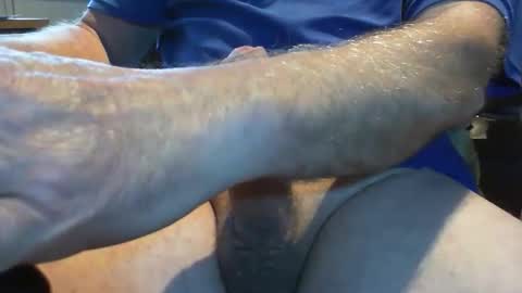 Snapshot of easypeasy62 chatting on October 10, 2025, 8:24 am easypeasy62 online show from October 10, 2025, 8:24 am