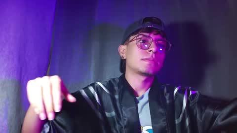 eather_luxury online show from January 12, 2025, 8:57 pm