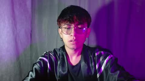 eather_luxury online show from February 15, 2025, 7:39 pm