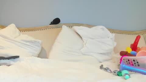 Allison online show from December 18, 2024, 10:46 pm