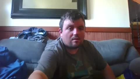 Snapshot of eazyb1991 chatting on June 3, 2026, 2:44 pm Eazyb91 online show from June 3, 2026, 2:44 pm