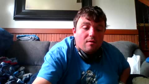 Snapshot of eazyb1991 chatting on June 26, 2026, 2:32 pm Eazyb91 online show from June 26, 2026, 2:32 pm