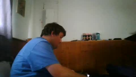 Snapshot of eazyb1991 chatting on August 6, 2026, 5:15 pm Eazyb91 online show from August 6, 2026, 5:15 pm