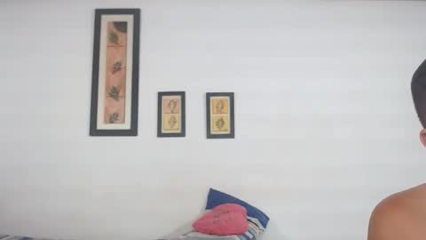 Laraand Drake online show from February 25, 2025, 12:03 pm