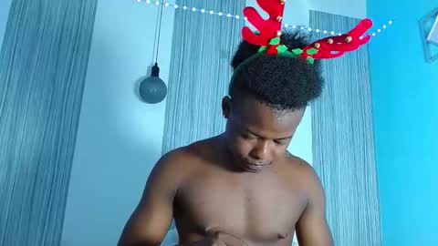 Chris Palaz  online show from December 3, 2025, 7:16 am