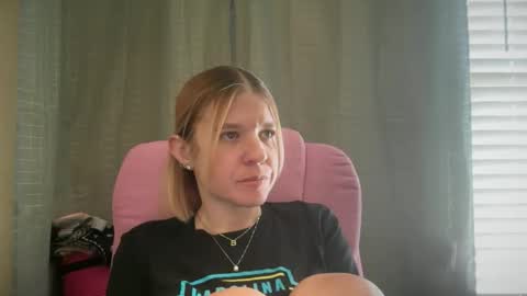 Snapshot of ebony8ivory chatting on June 6, 2026, 4:44 pm americnbarbie online show from June 6, 2026, 4:44 pm