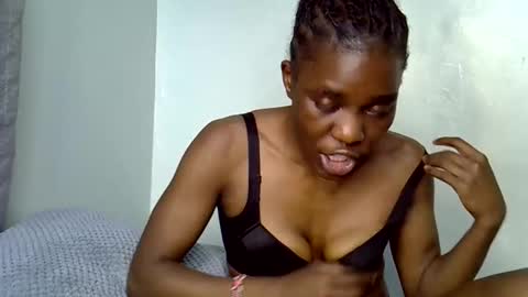 finekitty online show from October 29, 2025, 1:57 pm