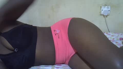 ebony_flower4 online show from March 4, 2025, 6:58 am