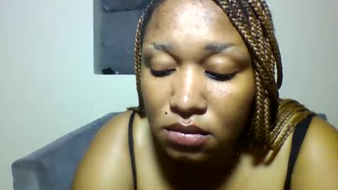 ebony_lattar online show from September 18, 2025, 2:41 pm
