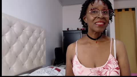 Snapshot of ebony_m1lf chatting on May 17, 2026, 4:32 am judy online show from May 17, 2026, 4:32 am