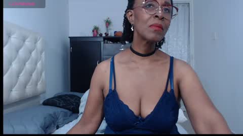 Snapshot of ebony_m1lf chatting on July 15, 2026, 7:02 am judy online show from July 15, 2026, 7:02 am