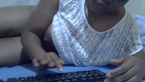 ebony_maria online show from November 6, 2025, 8:48 am