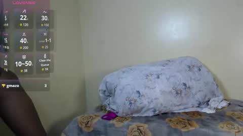 EBONY PETITE online show from October 19, 2025, 8:59 am