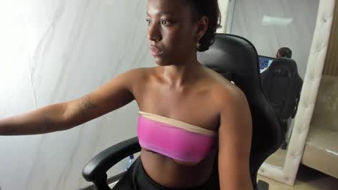 ebony_rose_tf online show from September 17, 2025, 10:55 pm