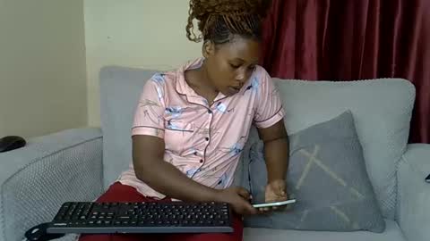 ebony_rubie online show from April 18, 2026, 10:41 am