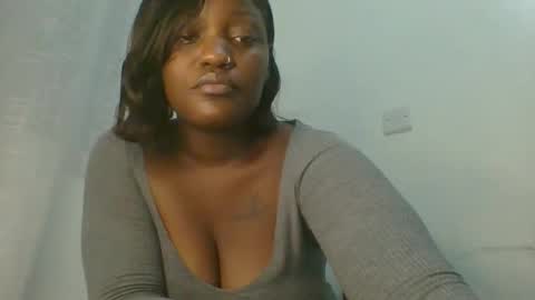 Snapshot of ebony_sofiaa chatting on February 16, 2026, 5:36 am Sofiaa online show from February 16, 2026, 5:36 am