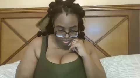 ebonybigtitqueen0 online show from January 13, 2026, 10:26 pm