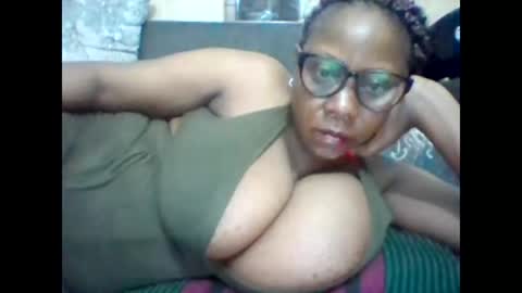 MAMITO online show from March 8, 2025, 11:28 pm