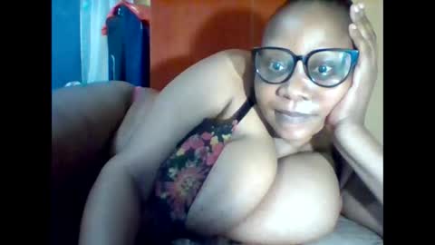 Snapshot of ebonybussy chatting on February 22, 2026, 8:51 pm MAMITO online show from February 22, 2026, 8:51 pm