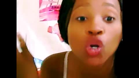 Snapshot of ebonycreamy69 chatting on December 4, 2024, 6:33 am Nova online show from December 4, 2024, 6:33 am